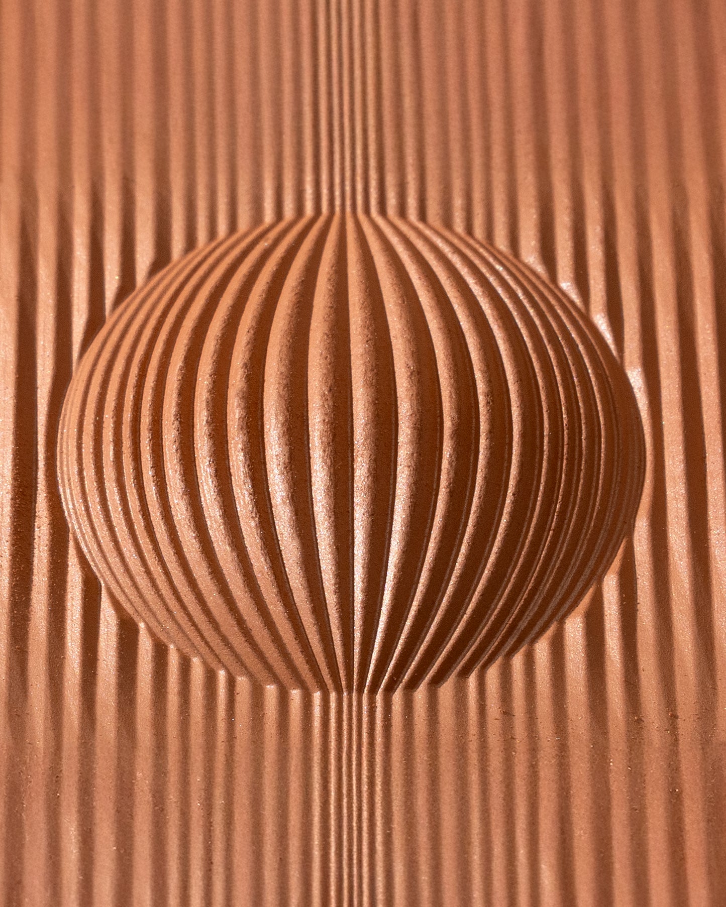 DF18+ Skingenius Tinted Gel Powder shown in its texture.