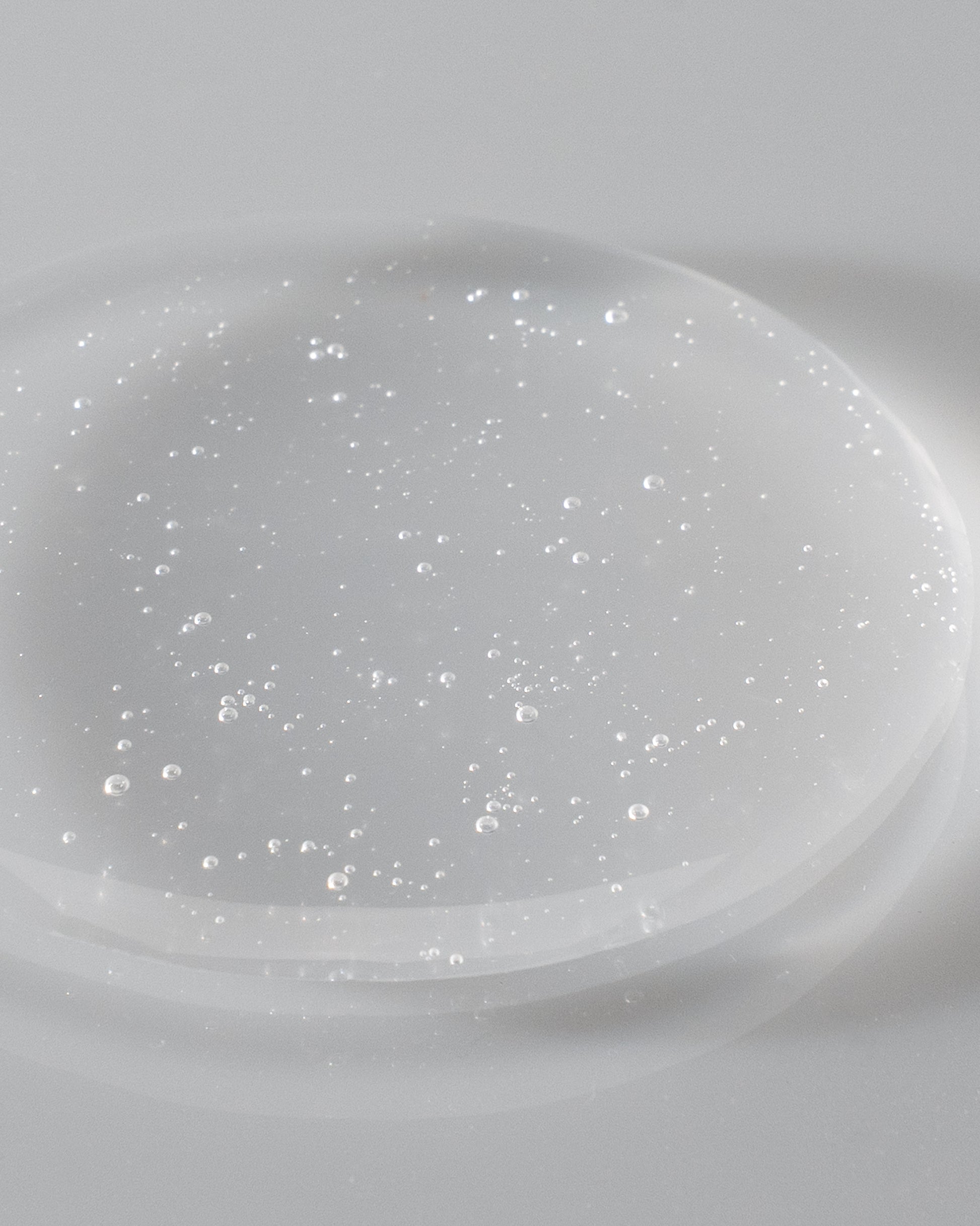 The Original Serum DF18+ shown in its texture.